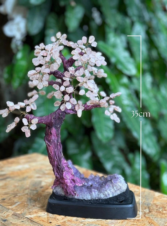 Árbol de cuarzo rosa, con base de amatista